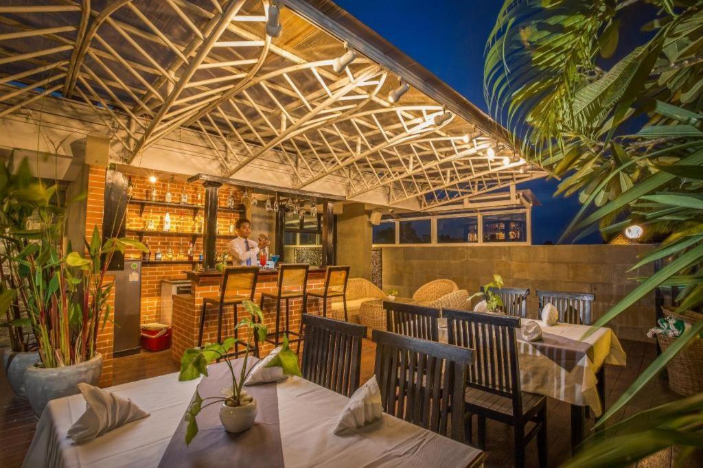 The Grand Cyclo Boutique Suite & Spa Siem Reap Exterior photo